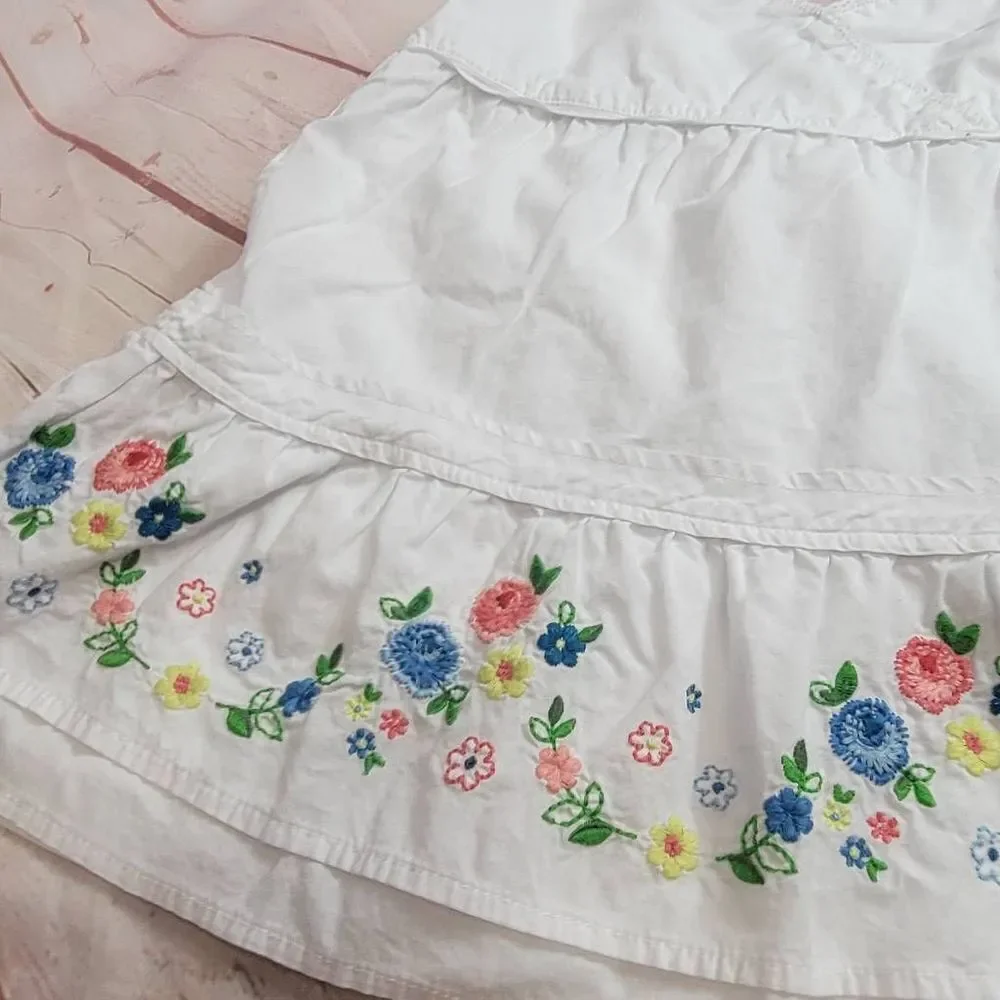 Children's Place embroidery tank top L10/12